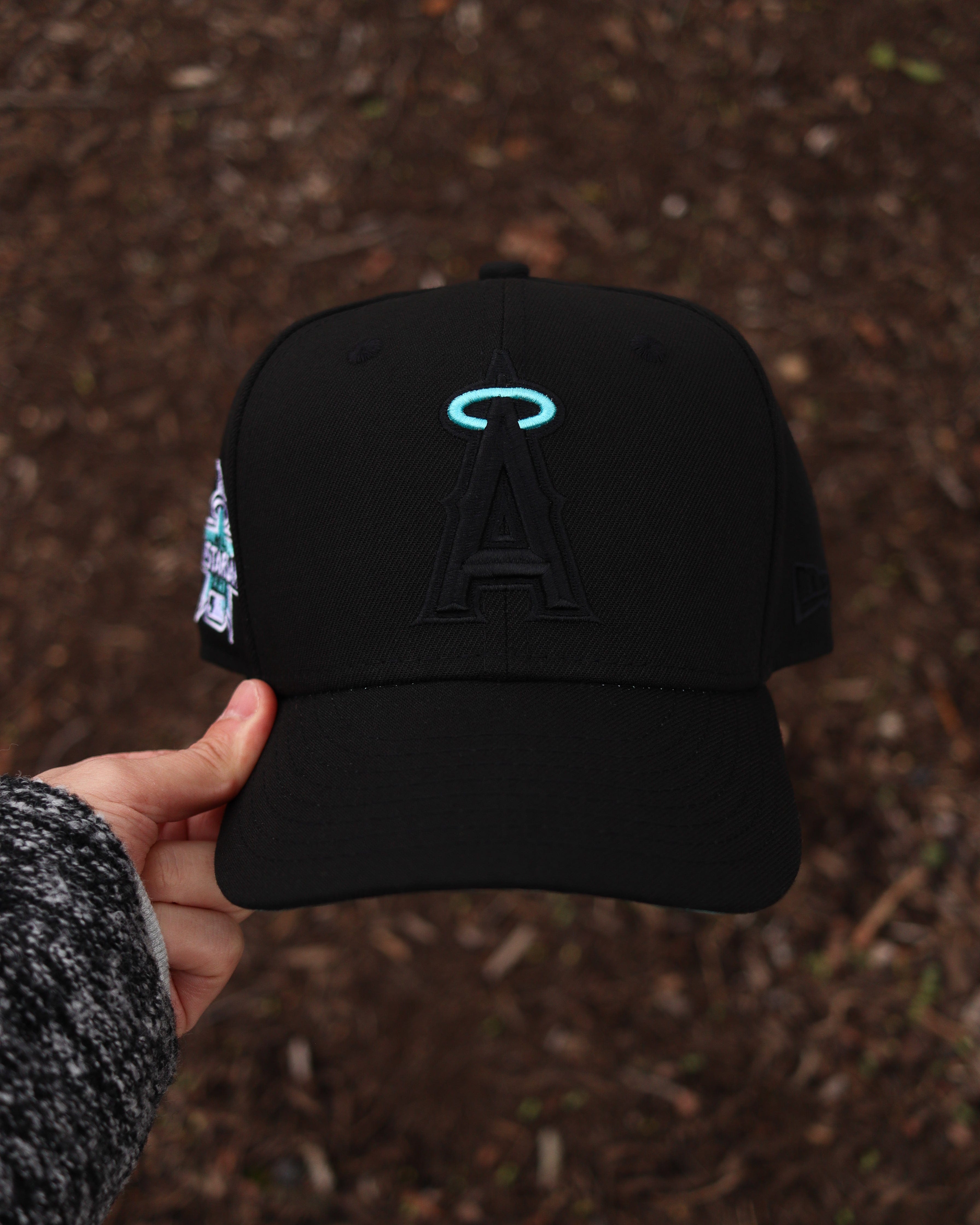 Pre order shipping 07/31/26
(BLUE HALO) All star Angels Hat