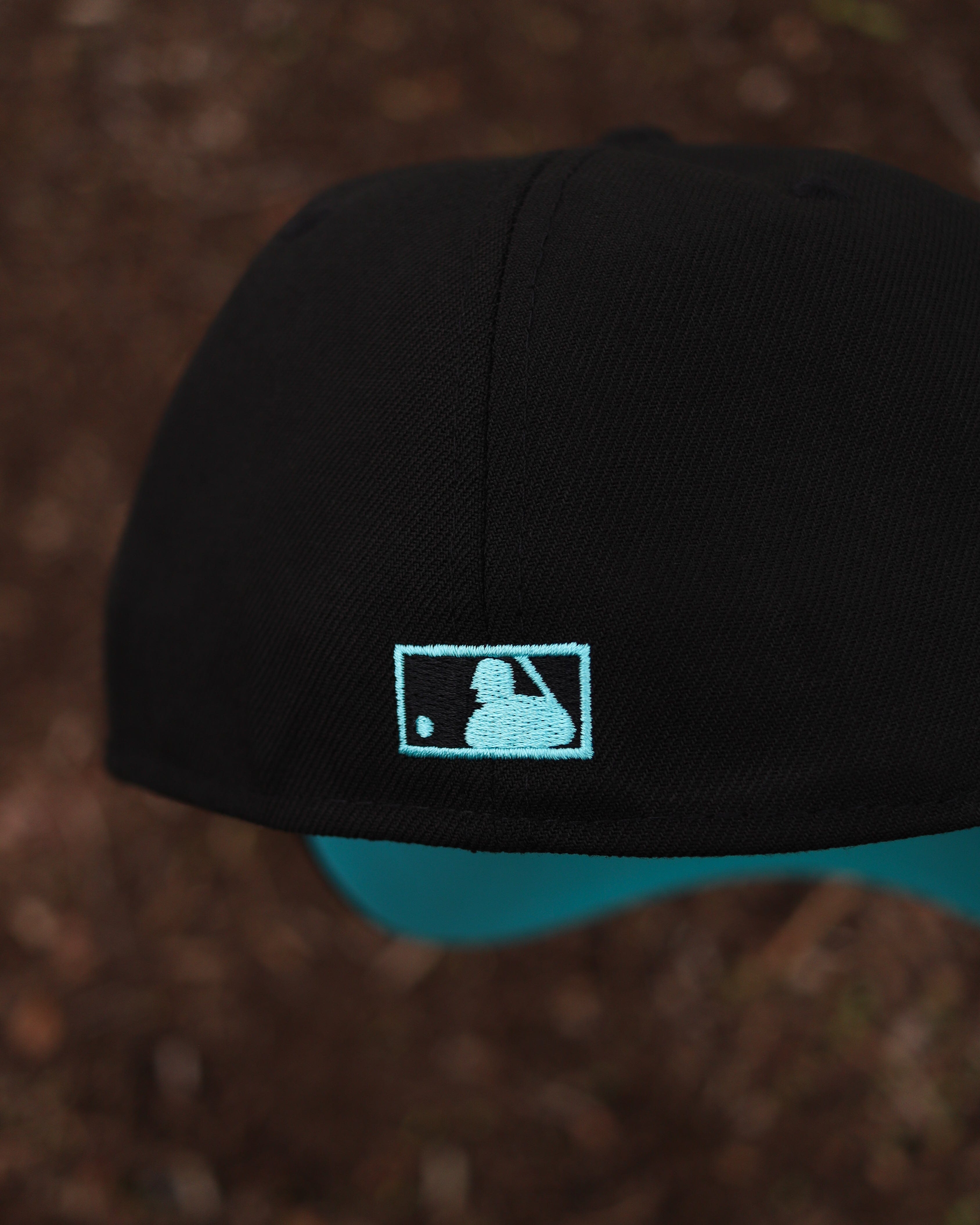 Pre order shipping 07/31/26
(BLUE HALO) All star Angels Hat