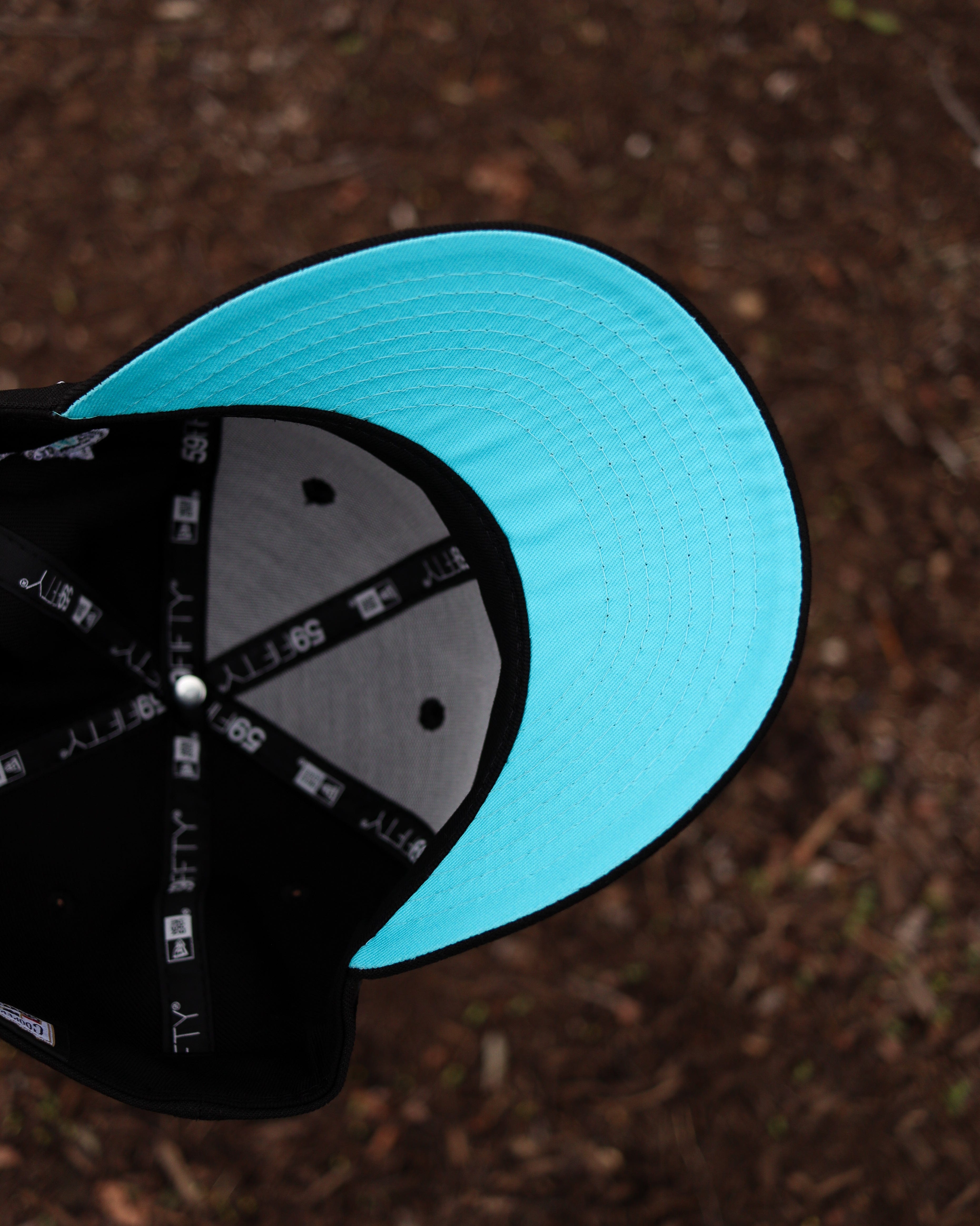 Pre order shipping 07/31/26
(BLUE HALO) All star Angels Hat