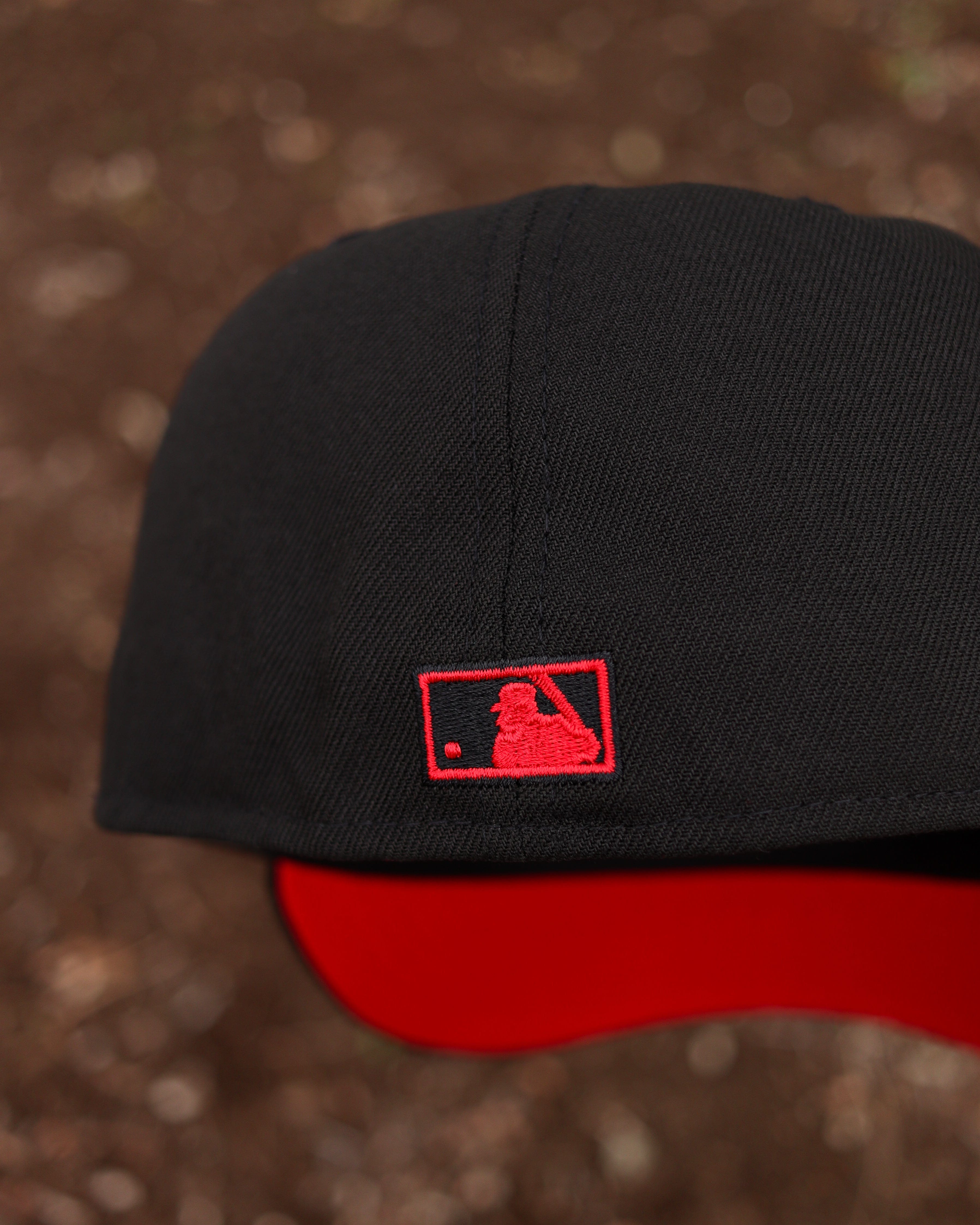 Blue jays (BLK/RED)